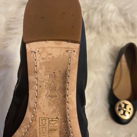 Tory Burch Minnie Cap Toe Ballet flats SZ 6 Like New - Picture 3 of 5